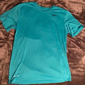 Men’s Nike T-shirt